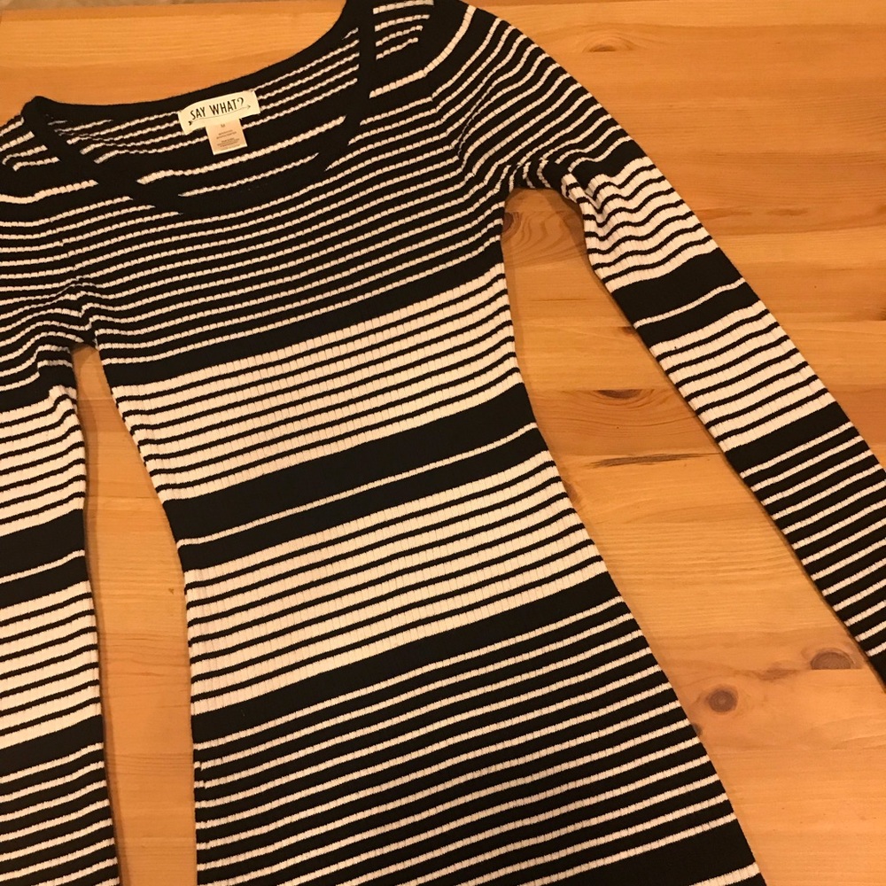 STRIPES-B&W DRESS🤩 - Picture 3 of 3